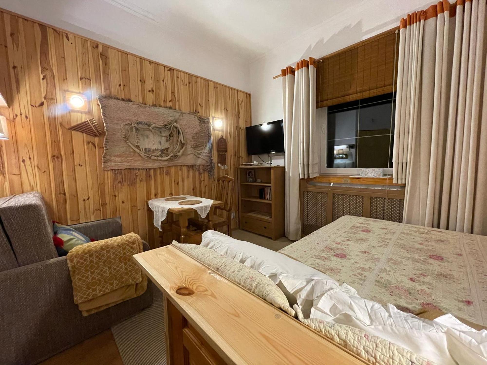 Apartamenty Pod Wiciokrzewem Супрасль Экстерьер фото
